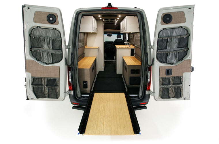 RB Touring Van DH - 170 EXT 3500 4X4