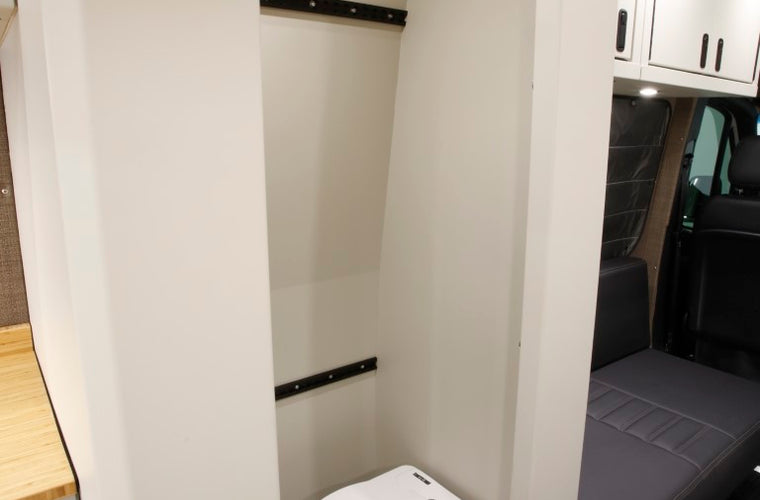 RB Touring Van DH - 170 EXT 3500 4X4