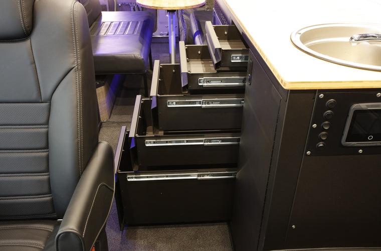 RB Touring Van TL - 170 EXT 3500 4x4