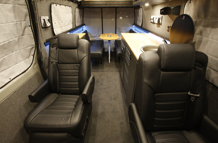 RB Touring Van DJ - 170 EXT 3500 4x4