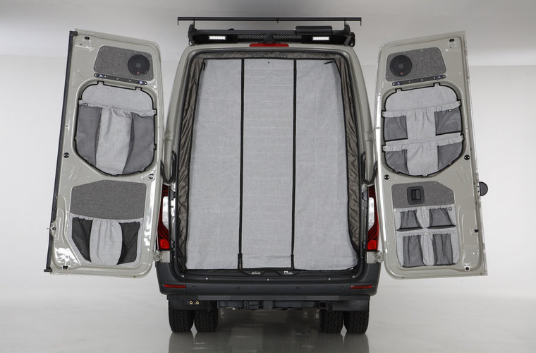 RB Touring Van DJ - 170 EXT 3500 4x4