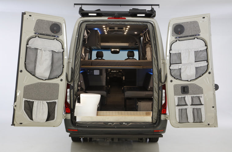 RB Touring Van DJ - 170 EXT 3500 4x4