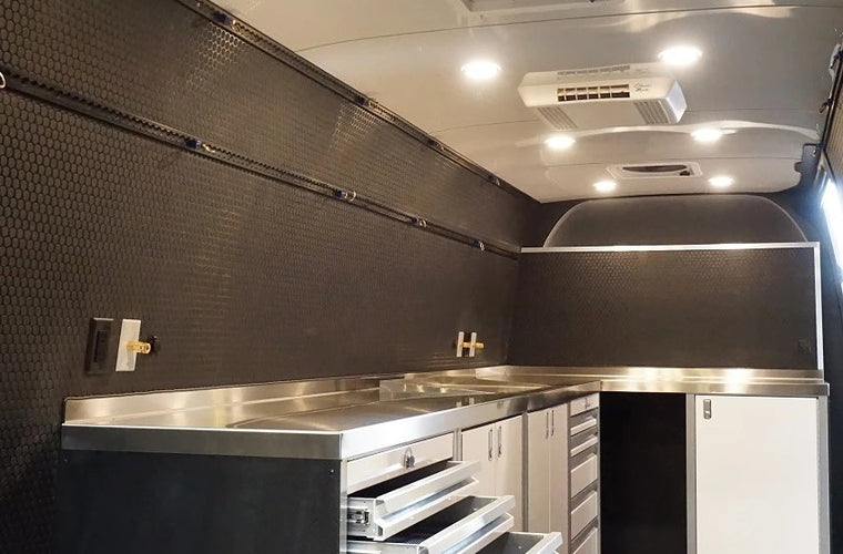 Fox Shocks Race Support Van 2