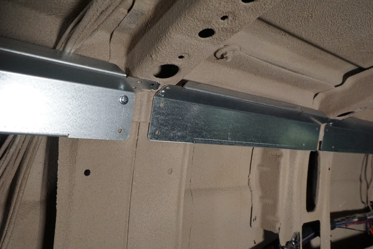 07+ Sprinter Van 170 EXT - Upper Cabinet Wall Brace Kit