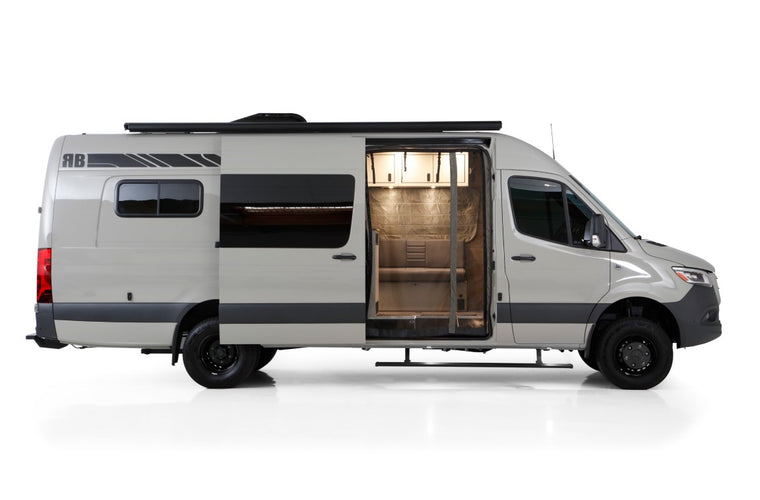 RB Touring Van DH - 170 EXT 3500 4X4