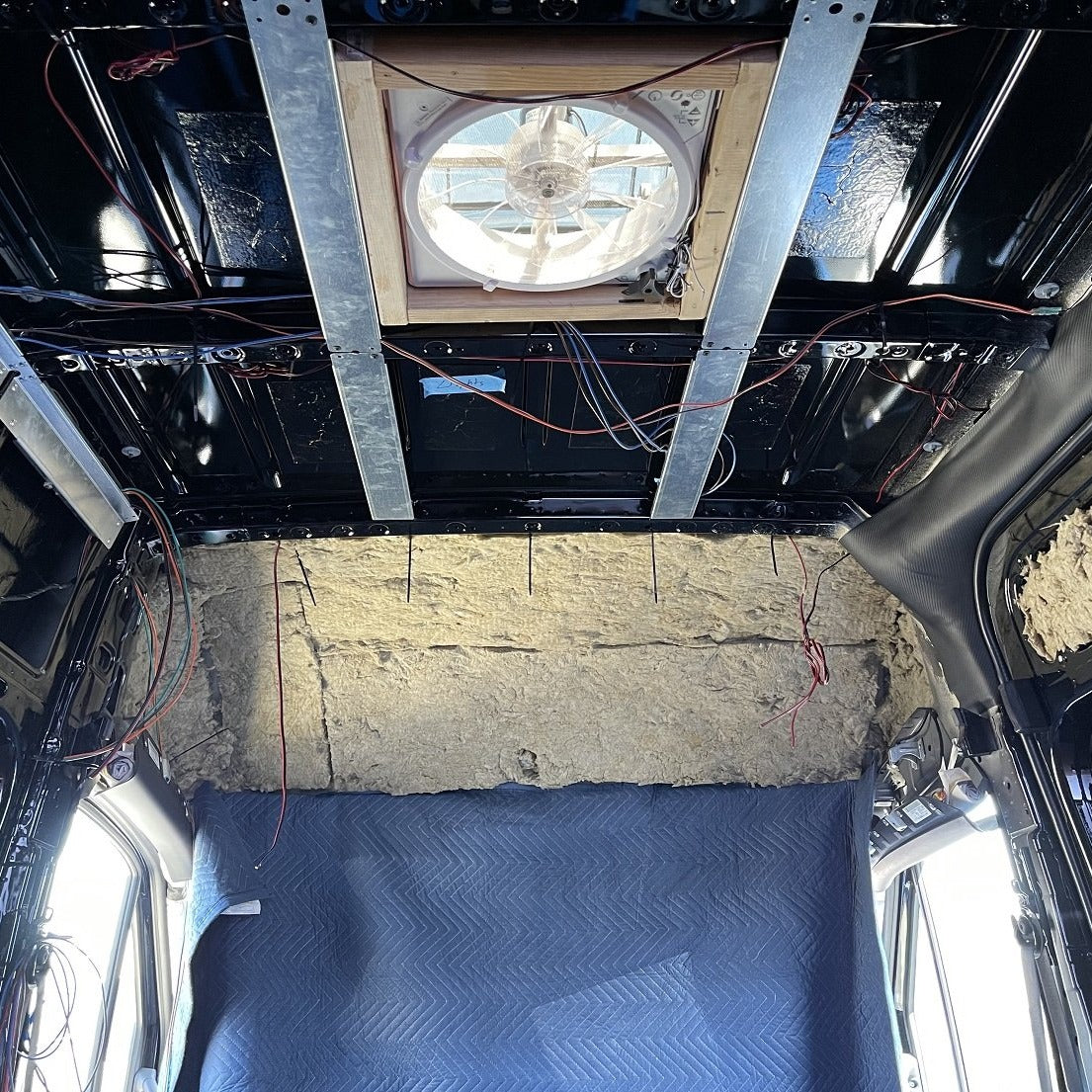 07+ Sprinter Van 170 EXT - Ceiling Brace Kit