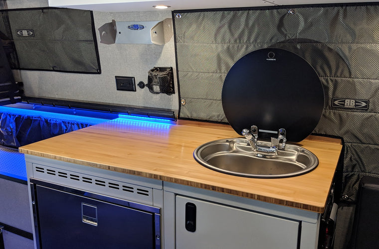 RB Gear Hauler Van EW - 144' 4x4