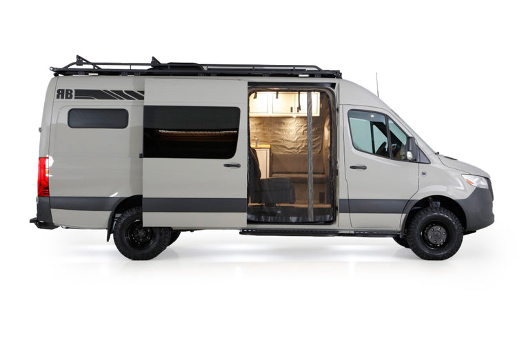 RB Touring Van JR - 170 3500 4x4