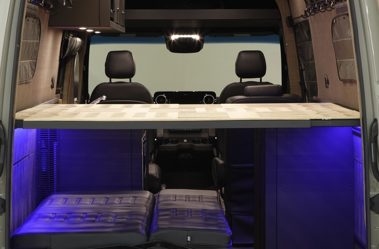 RB Touring Van MF - 170 EXT 3500 4x4