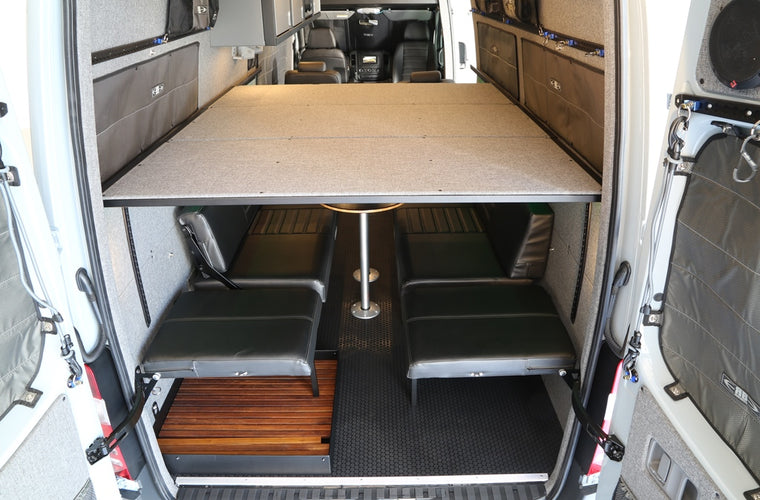 RB Touring Van CM - 170