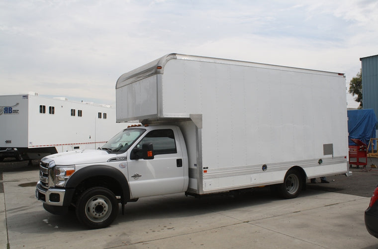 Yamaha Box Van UTV 01