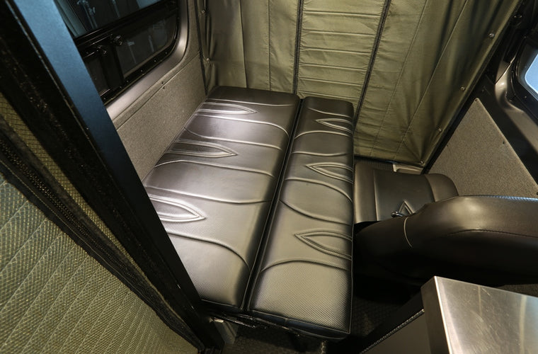 RB Touring Van Sawtooth 02 - 170