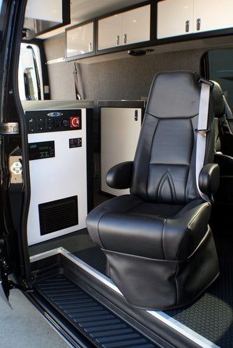 RB Gear Hauler Van Sleek Family 01 - 170